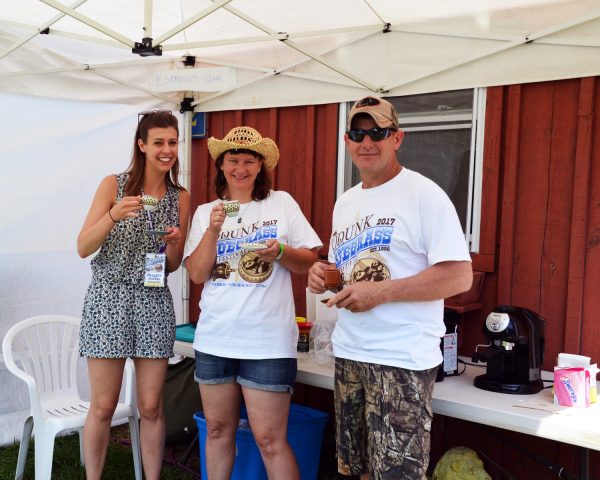 Volunteers Podunk Bluegrass Festival 8908